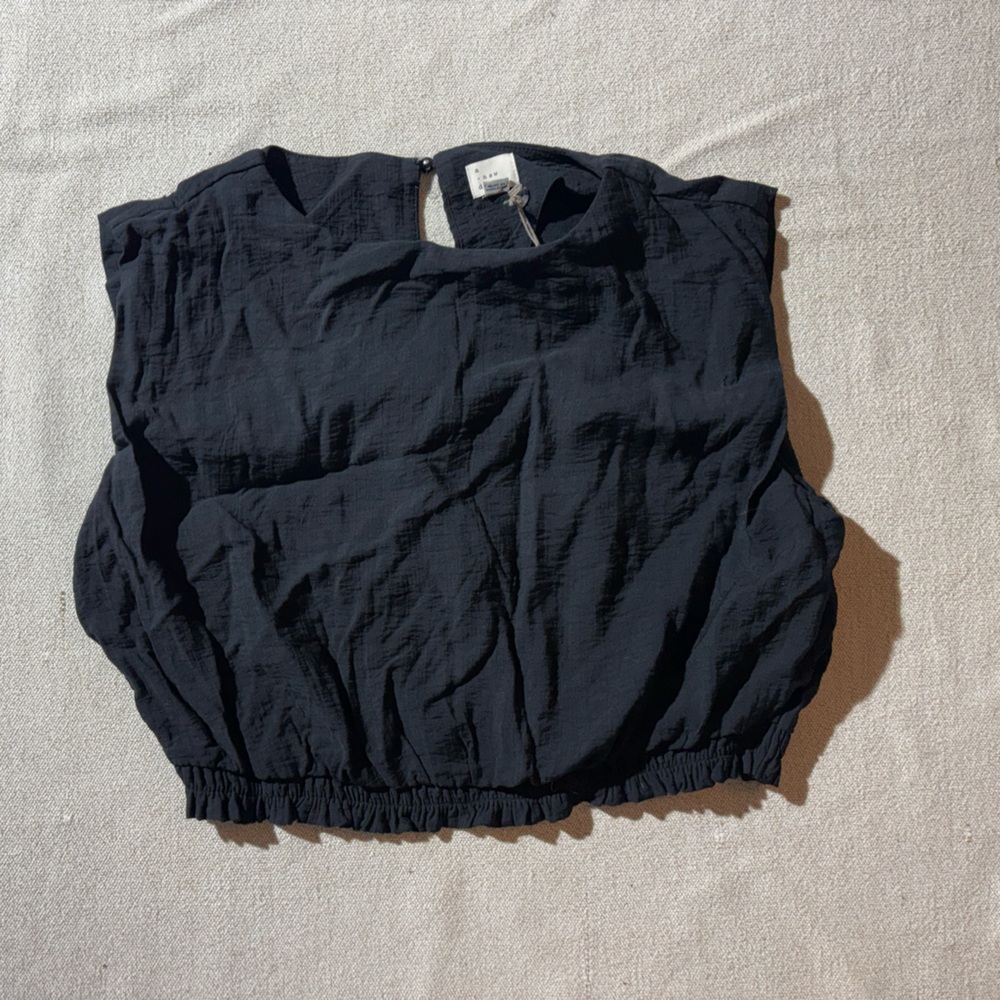 a new day Black Short Gauzy Sleeveless Loose Fit Boxy Top